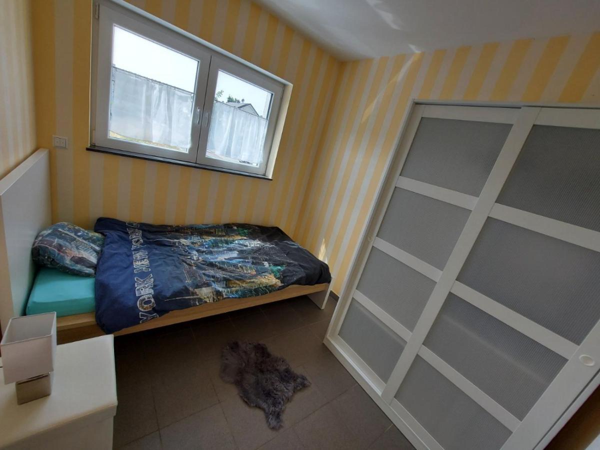 Several Different Rooms, Newly Furnished, In A New House In Vichten מראה חיצוני תמונה